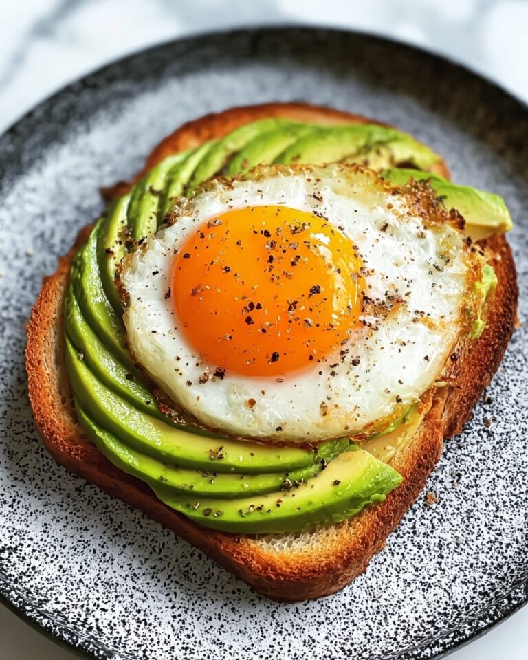 Creamy Avocado Toast: A Simple and Delicious Breakfast Favorite Recipe